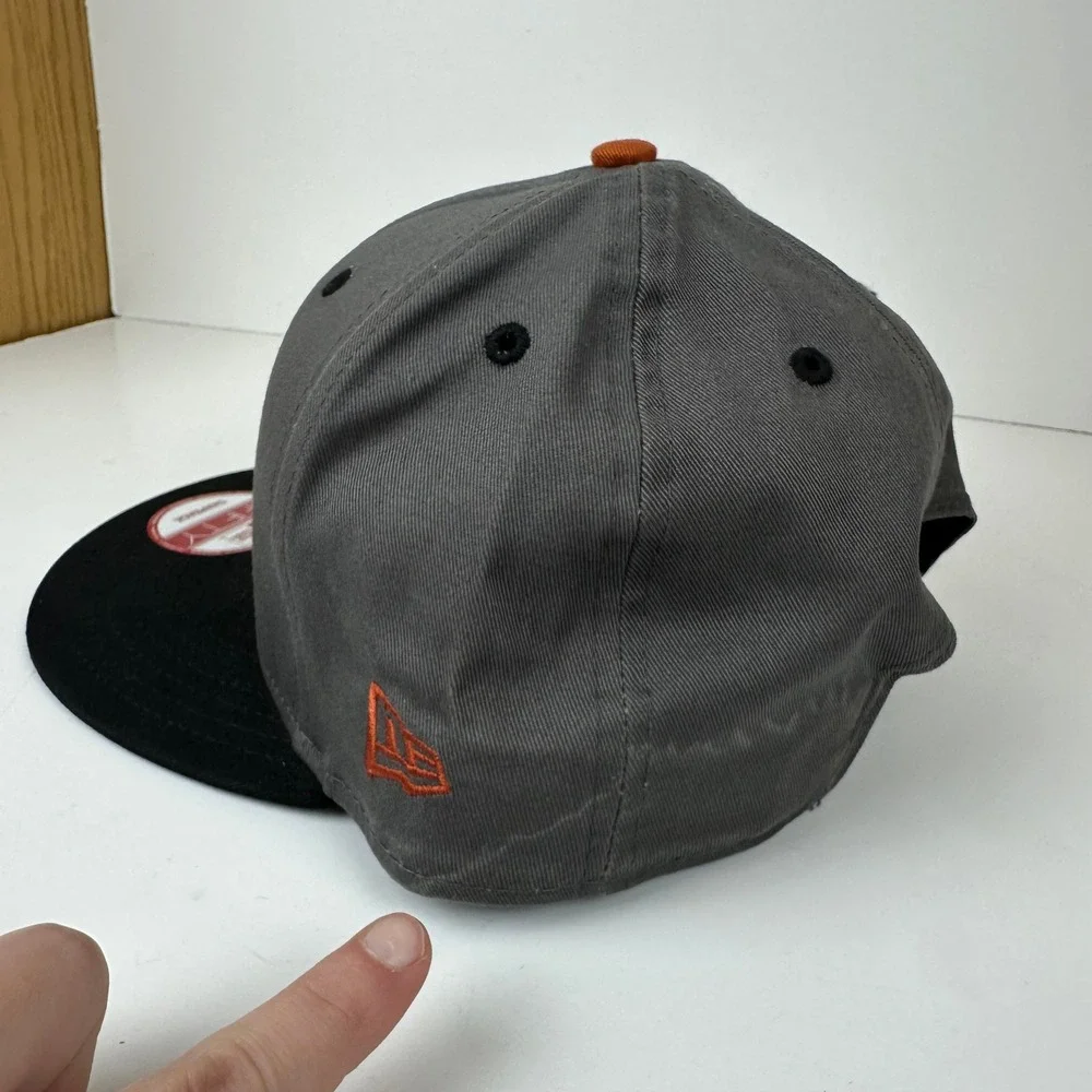 Volcom New Era 9FIFTY Snapback Hat Gray Black Cotton Flat Brim Skate Surf Cap *